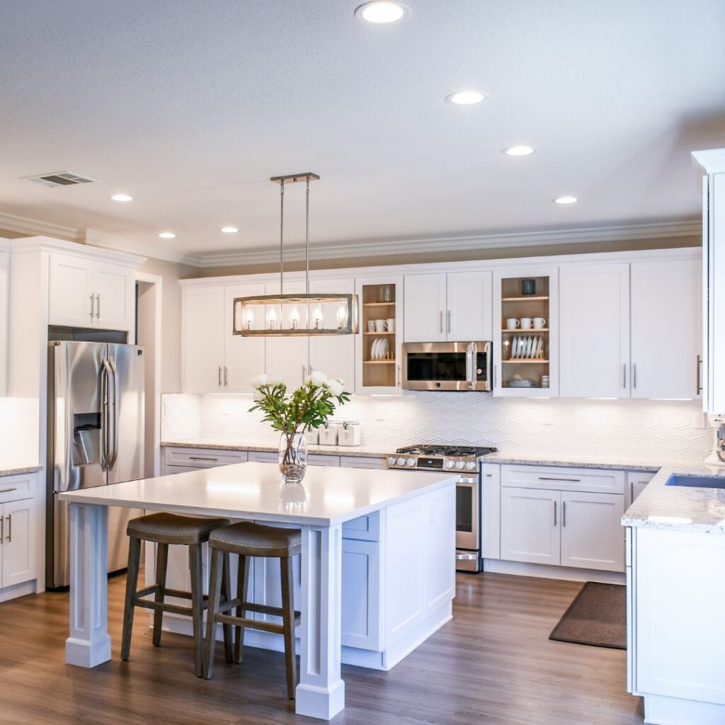 u-shaped kitchen layout